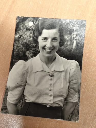 Foto hübsche frau - foto, 2.wk